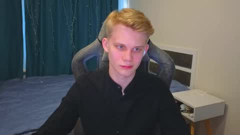 Snapshot of meow_mickey chatting on September 2025 01:33:01 PM Mickey online show from September 2025 01:33:01 PM