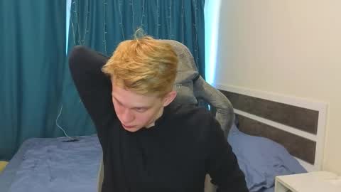 Snapshot of meow_mickey chatting on September 2025 07:18:02 AM Mickey online show from September 2025 07:18:02 AM