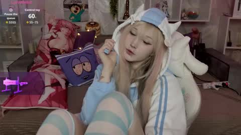 Snapshot of meowkakitty chatting on March 2026 01:39:02 AM MeowkaKitty online show from March 2026 01:39:02 AM