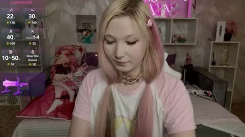 Snapshot of meowkakitty chatting on April 2026 02:37:02 AM MeowkaKitty online show from April 2026 02:37:02 AM