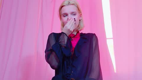 Lilu online show from March 2026 04:09:01 AM