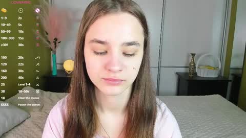 Snapshot of meoww_meows chatting on March 2026 10:04:01 AM Julie online show from March 2026 10:04:01 AM