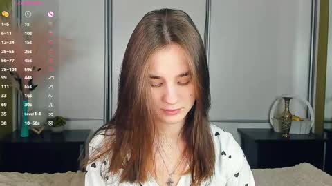 Snapshot of meoww_meows chatting on April 2026 06:47:02 AM Julie online show from April 2026 06:47:02 AM