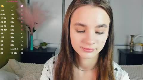 Snapshot of meoww_meows chatting on April 2026 07:46:01 AM Julie online show from April 2026 07:46:01 AM