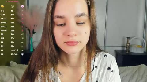 Snapshot of meoww_meows chatting on April 2026 07:25:02 AM Julie online show from April 2026 07:25:02 AM