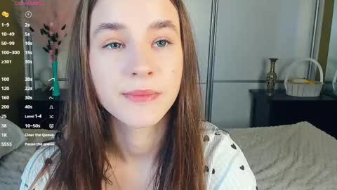 Snapshot of meoww_meows chatting on April 2026 06:16:01 AM Julie online show from April 2026 06:16:01 AM