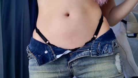 Snapshot of meowwmurr chatting on April 2026 05:19:01 AM Mia online show from April 2026 05:19:01 AM