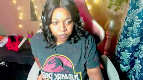 Snapshot of mercedesredd chatting on April 2026 01:45:01 PM Mercedes Redd online show from April 2026 01:45:01 PM