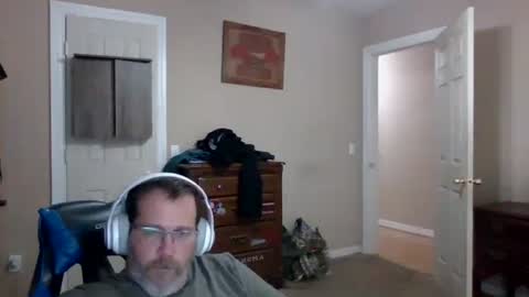 Snapshot of mercer1977 chatting on October 2025 05:46:01 PM mercer1977 online show from October 2025 05:46:01 PM