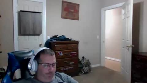 Snapshot of mercer1977 chatting on October 2025 01:36:03 PM mercer1977 online show from October 2025 01:36:03 PM