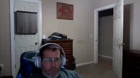 mercer1977 online show from April 2026 12:15:02 PM