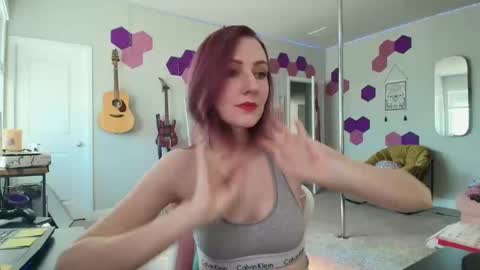 Meredith Bae online show from January 2025 08:22:01 PM