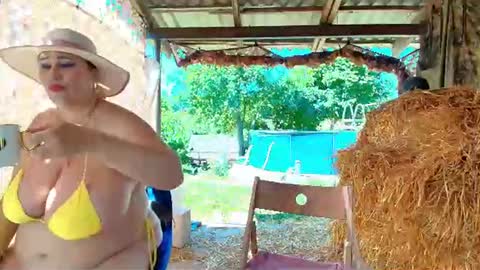 Snapshot of merelin_gold chatting on July 2026 07:32:02 AM SOPHIE is the queen of squirt online show from July 2026 07:32:02 AM