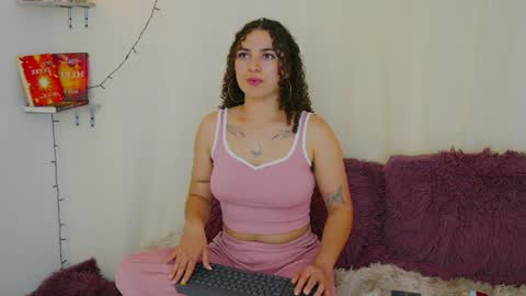 Merida Bell online show from January 2025 11:44:02 PM