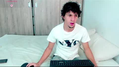 Snapshot of meridandwither chatting on July 2026 10:02:01 AM MeridandWither online show from July 2026 10:02:01 AM
