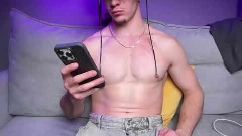 merlin07299 online show from October 2025 12:19:02 AM