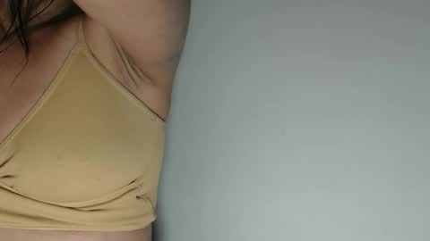 Snapshot of merlina_t chatting on April 2026 09:46:01 PM merlina_t online show from April 2026 09:46:01 PM