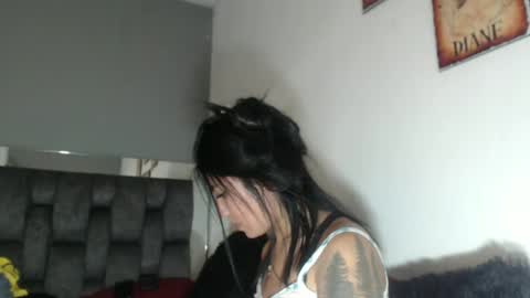 Snapshot of merlina_t chatting on June 2026 11:09:02 PM merlina_t online show from June 2026 11:09:02 PM