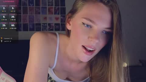 Susan online show from December 2024 06:06:01 PM