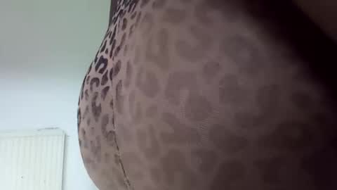 Alexismerton online show from January 2025 10:52:01 AM