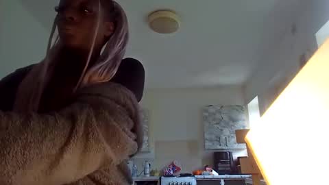 Alexismerton online show from March 2026 11:37:01 AM