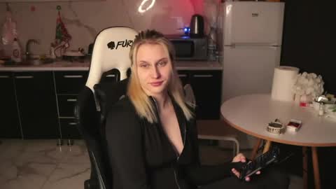 Snapshot of mertyxxx chatting on April 2026 09:41:02 PM Merty online show from April 2026 09:41:02 PM