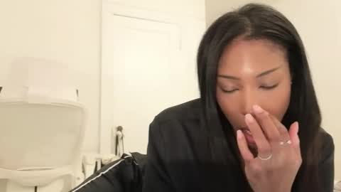 meruboo online show from December 2025 02:05:01 AM