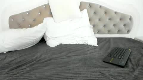 Snapshot of meryamvip1 chatting on September 2025 06:02:01 AM Mary online show from September 2025 06:02:01 AM