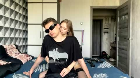 Snapshot of merycouple chatting on June 2026 06:45:02 AM Johnny and Hailey online show from June 2026 06:45:02 AM