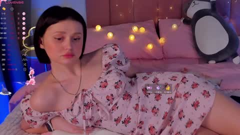 Snapshot of merylew chatting on February 2025 09:46:02 AM Anna online show from February 2025 09:46:02 AM