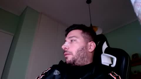 Snapshot of metalic18 chatting on December 2024 11:01:01 AM FunnyTimeHere online show from December 2024 11:01:01 AM