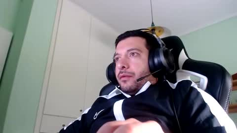 Snapshot of metalic18 chatting on September 2025 05:35:02 AM FunnyTimeHere online show from September 2025 05:35:02 AM