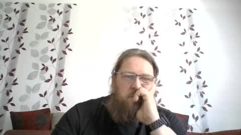 Snapshot of metallbuddy chatting on April 2026 09:51:02 AM ask me online show from April 2026 09:51:02 AM