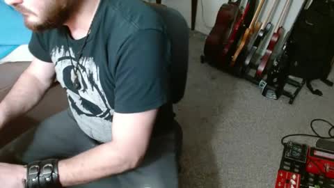 metalsharkk online show from March 2025 04:04:01 AM