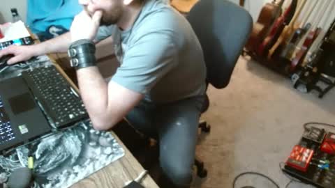 metalsharkk online show from March 2025 06:37:01 AM