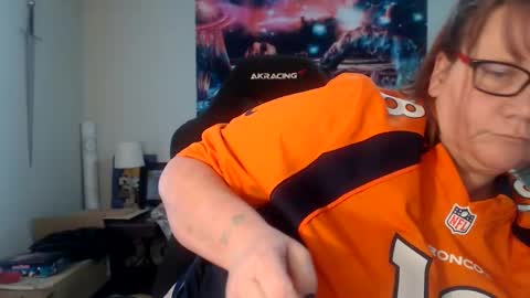 Mommy Jaxx online show from December 2024 10:03:02 PM