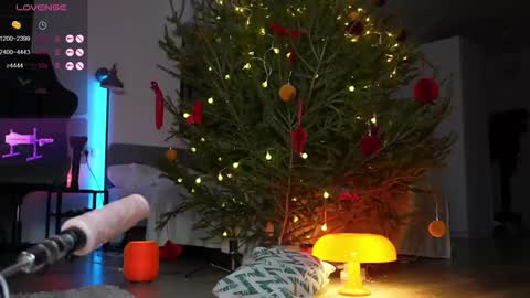 Stella online show from December 2024 04:47:02 PM