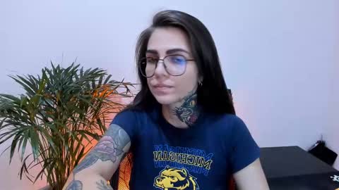 Meurif online show from February 2025 10:53:01 PM