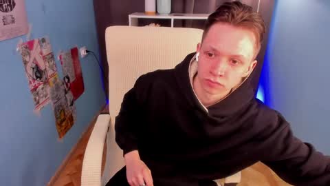 Snapshot of meverik_oushen chatting on April 2026 07:06:01 AM MEVERIK OUSHEN online show from April 2026 07:06:01 AM