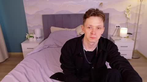 Snapshot of meverik_oushen chatting on April 2026 12:14:01 PM MEVERIK OUSHEN online show from April 2026 12:14:01 PM