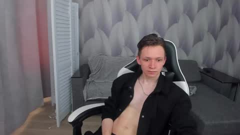 Snapshot of meverik_oushen chatting on April 2026 12:50:02 PM MEVERIK OUSHEN online show from April 2026 12:50:02 PM