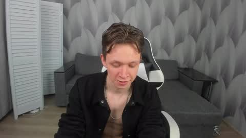 Snapshot of meverik_oushen chatting on April 2026 04:56:02 PM MEVERIK OUSHEN online show from April 2026 04:56:02 PM