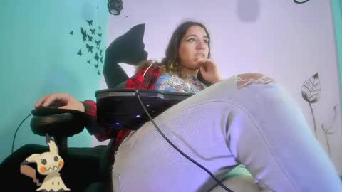 Snapshot of mew_alix chatting on May 2026 07:19:01 PM mew_alix online show from May 2026 07:19:01 PM