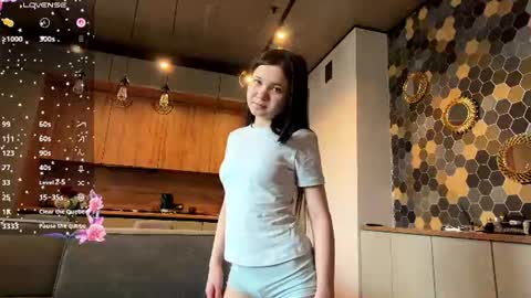 mewpuff online show from June 2026 10:40:01 AM