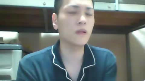 Snapshot of mgnhiroyuki chatting on September 2025 05:47:02 PM mgnhiroyuki online show from September 2025 05:47:02 PM