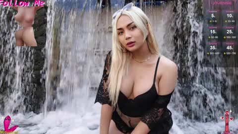 Snapshot of mhia_devil chatting on December 2024 11:25:01 PM miss devil online show from December 2024 11:25:01 PM