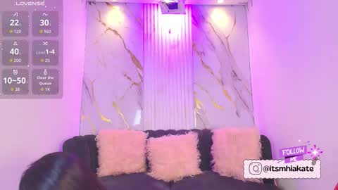 Mhia Kate online show from November 2025 12:05:02 PM