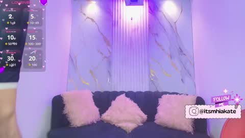 Mhia Kate online show from December 2025 12:12:02 PM