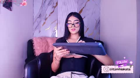 Snapshot of mhia_kate chatting on June 2026 12:08:01 PM Mhia Kate online show from June 2026 12:08:01 PM