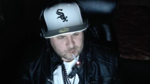 Snapshot of mi_vida21 chatting on January 2025 11:35:01 PM just ask online show from January 2025 11:35:01 PM